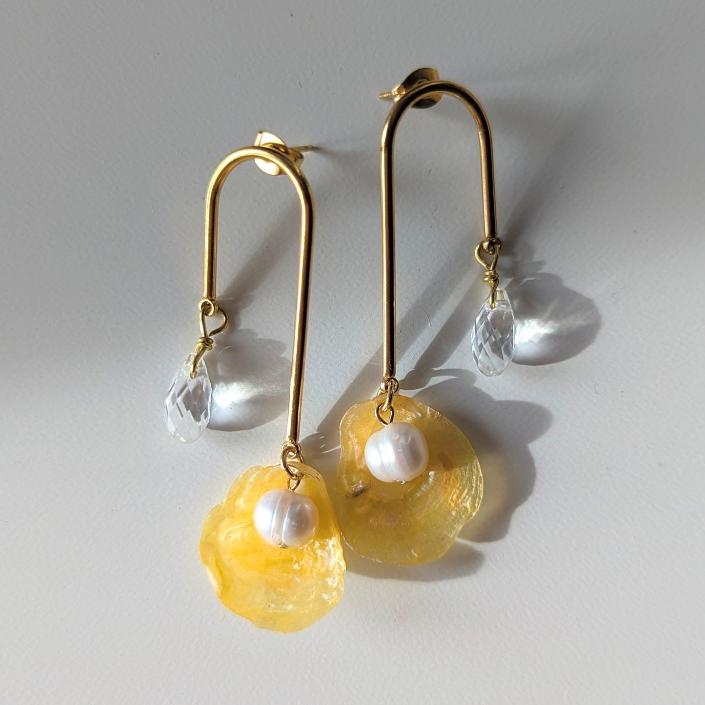 29 - Boucles d'oreilles Arche Nacrée